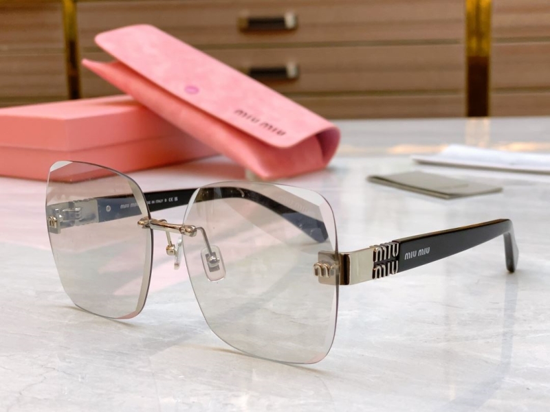 Miu miu Sunglasses